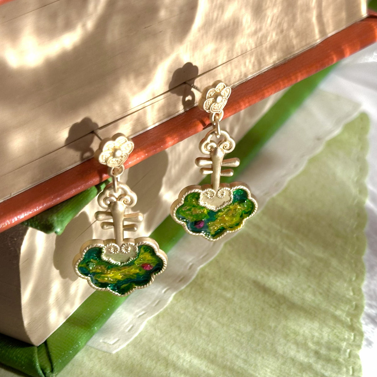Ruyi Lock Earring