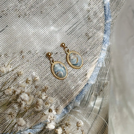 Classic Song Brocade Oval Earring