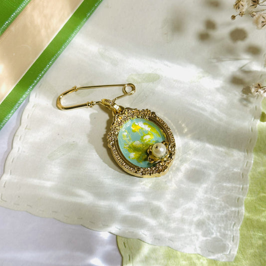 2-in-1 Vintage Impressionist Bloom in Frame Brooch